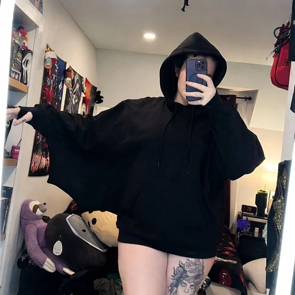 Dolls Kill x Trickz n Treatz - NOCTURNAL EMBRACE PULLOVER HOODIE - Picture 2 of 3